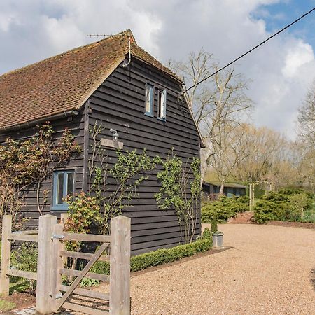 Woolhouse Barn Villa Hunton  Exteriör bild