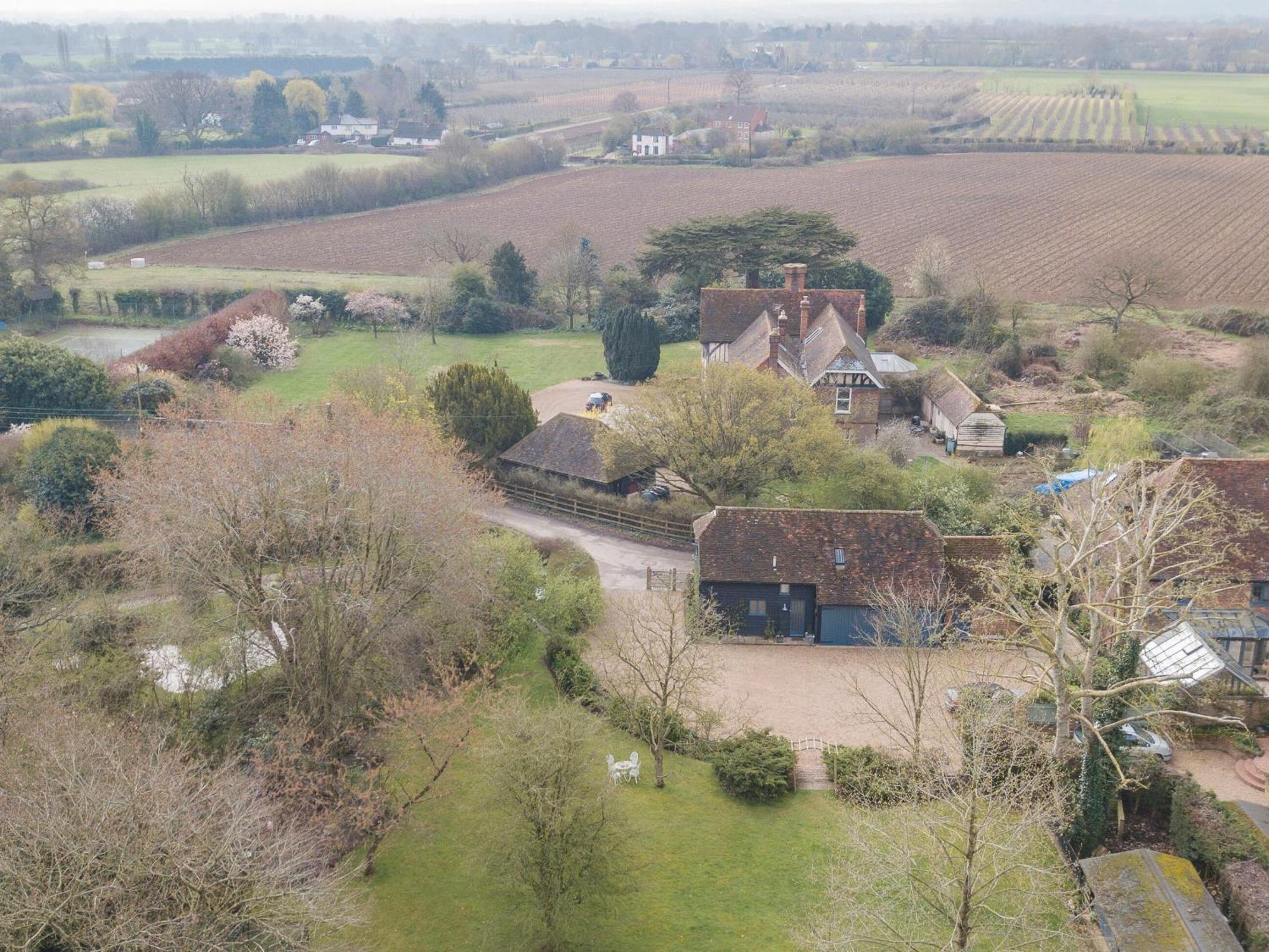 Woolhouse Barn Villa Hunton  Exteriör bild