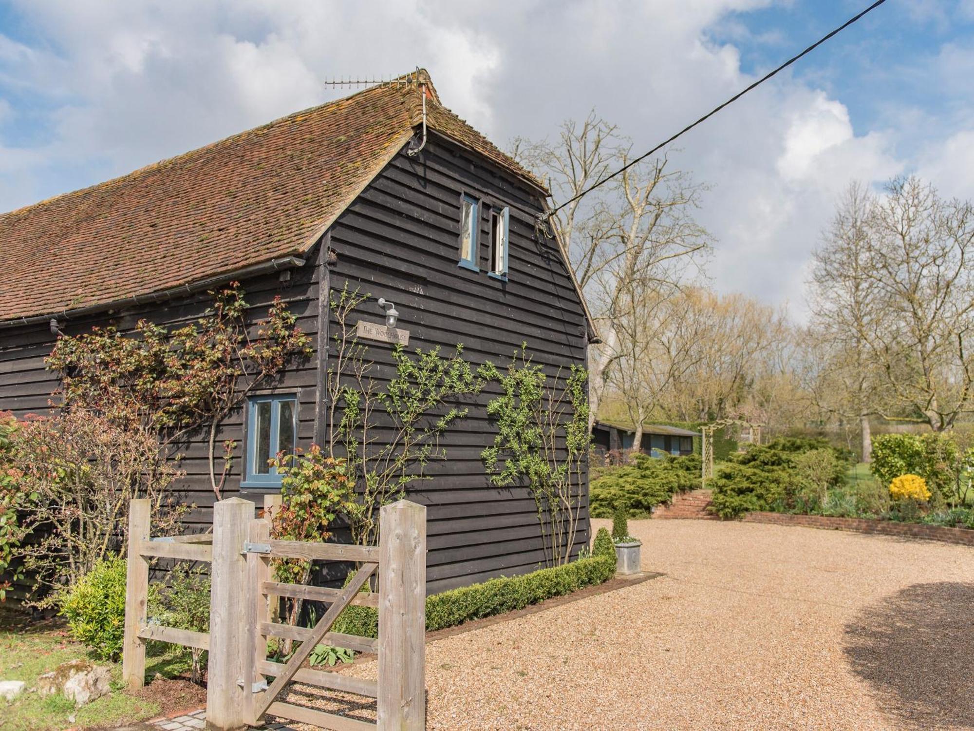 Woolhouse Barn Villa Hunton  Exteriör bild