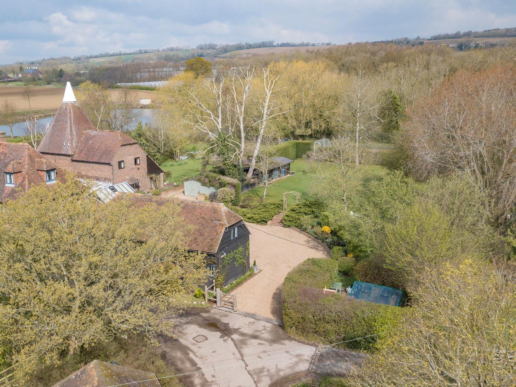 Woolhouse Barn Villa Hunton  Exteriör bild